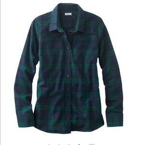 LL BEAN slightly fitted flannel